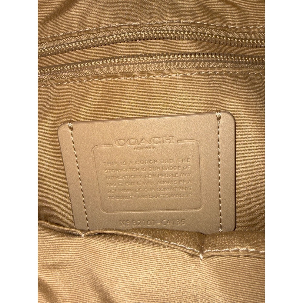Coach Court Backpack Signature Horse and Carriage Chalk White Leather C4135 - Picture 4 of 16